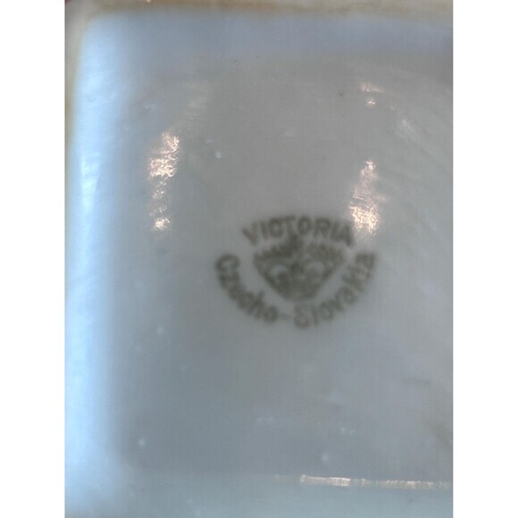 Victoria Checko Slovakia Pepper Spice Jar - Picture 7 of 7